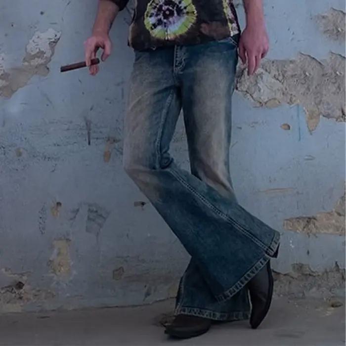 Jeans évasés monochromes pour hommes