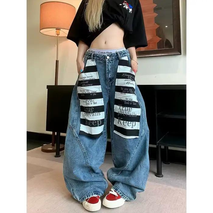 Jean baggy brodé bleu Y2K pour femme