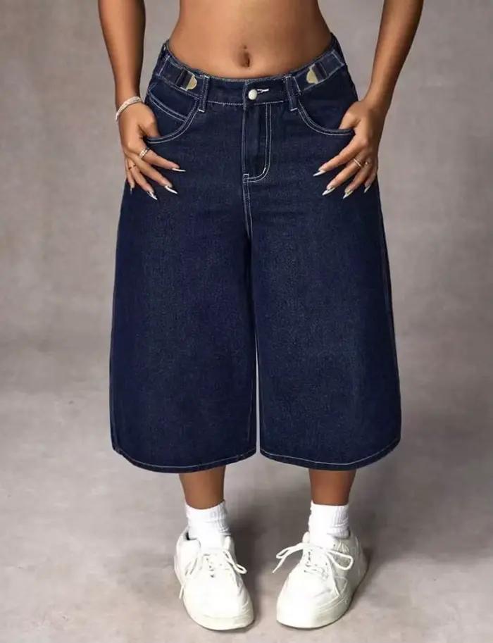 Jean Capri bleu foncé rétro à boucle réglable