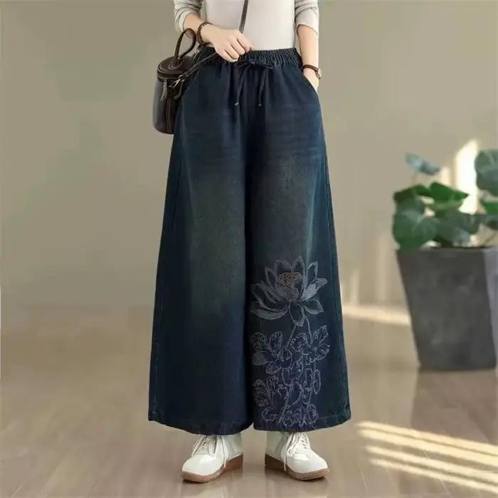 Nouveau jean brodé de lotus pour femme