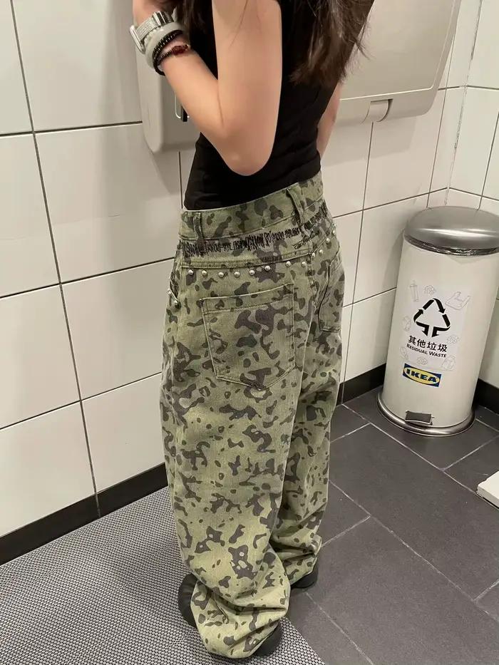 Jeans rétro américaines grande taille délavé camouflage avec rivets coupe ample femme occasions spéciales